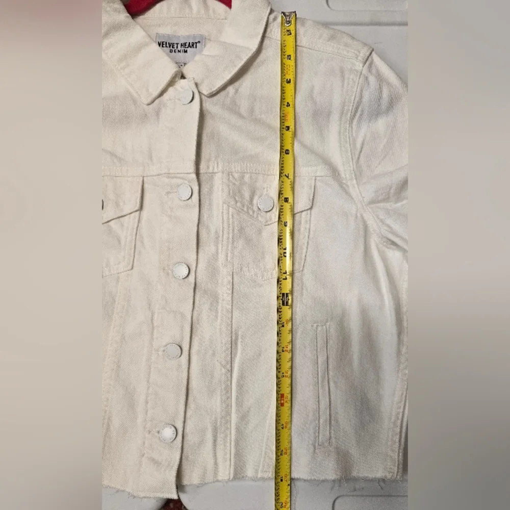 Velvet Heart White Cropped Jean Jacket Size L-NWT - Picture 13 of 16